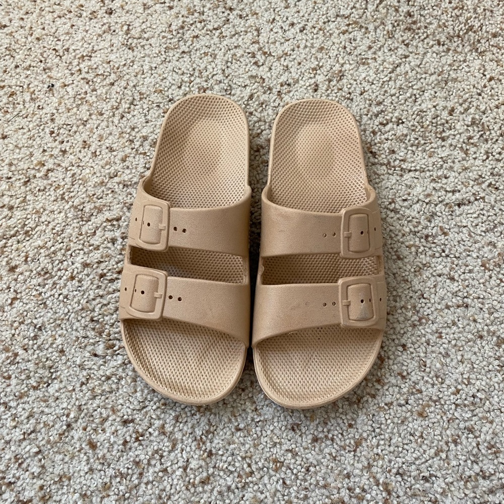 Freedom Moses Tan Slides